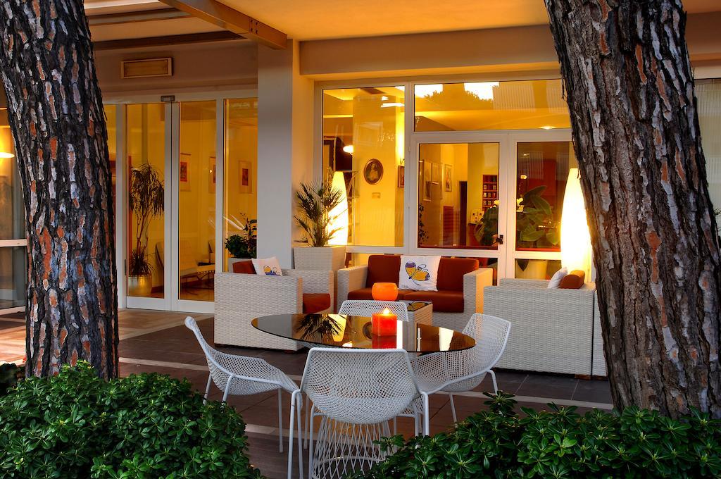 Hotel Eros Residence Cervia Dış mekan fotoğraf